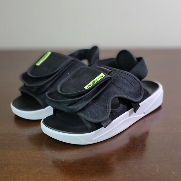 solarsoft jordan sandals